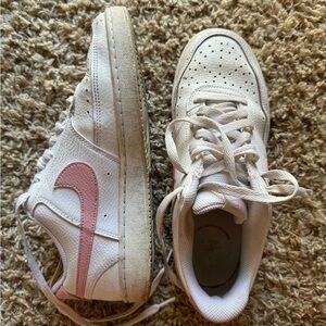 Nike Air Force 1 pink swoosh chunky sneaker casual